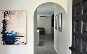 Versatile Summer Beach House Or Cosy Winter Retreat!